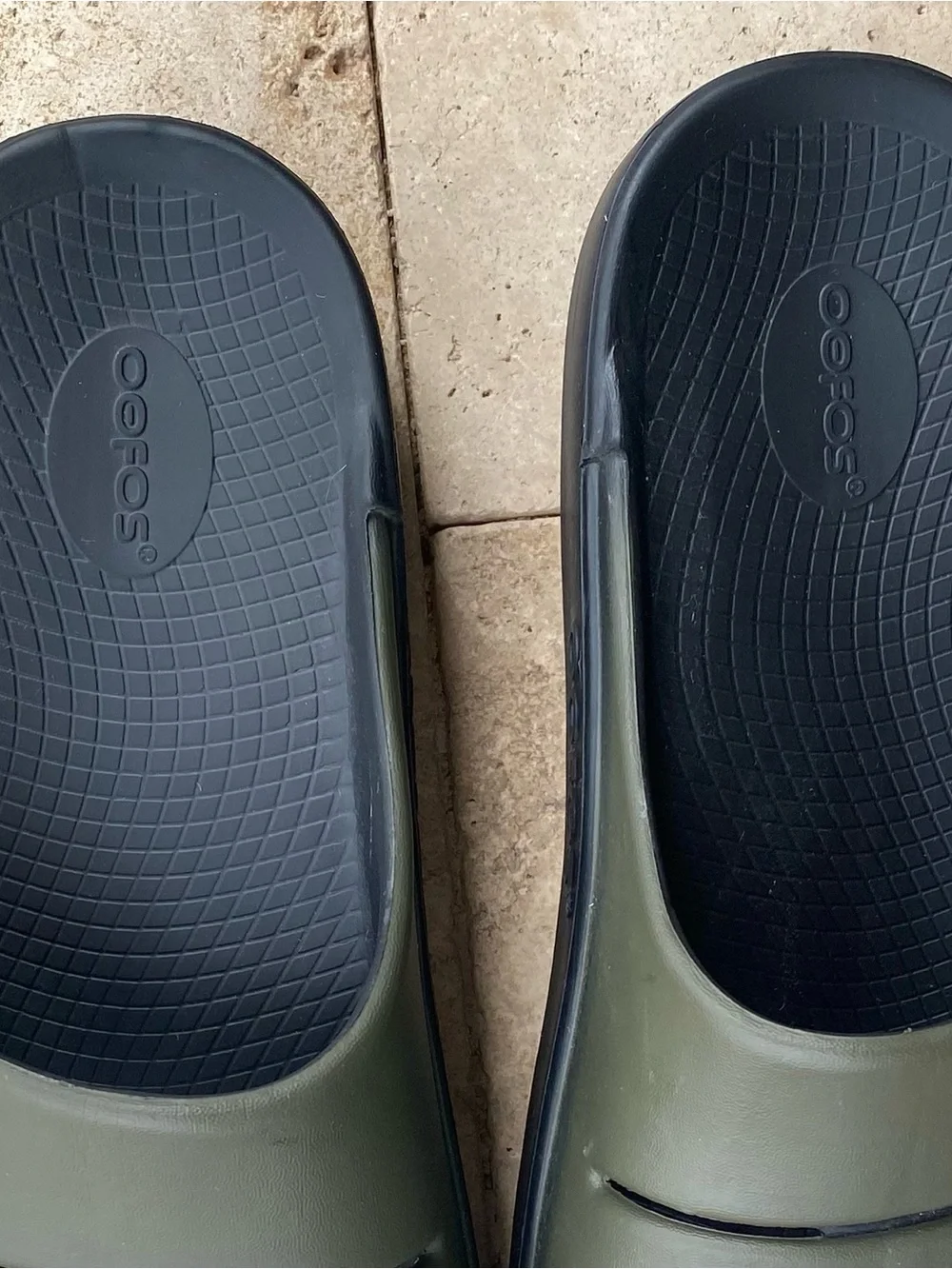Oofos Men's OOahh Sandal Size 14 Recovery Sport Slide Stress Relief Green/Black